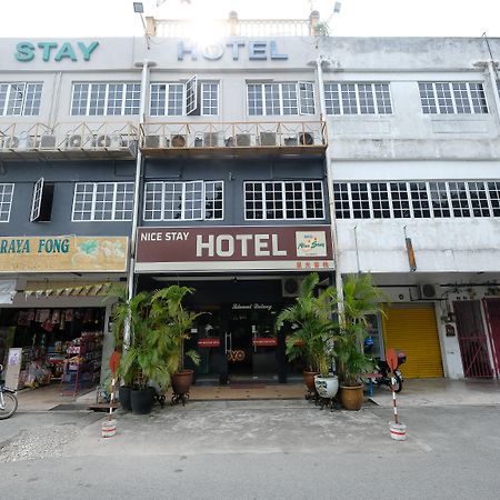 Oyo 1190 Nice Stay Hotel Raub Exterior photo